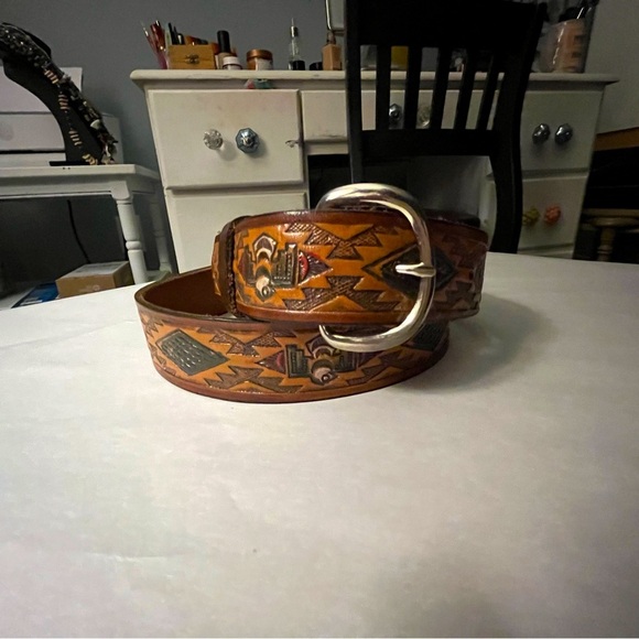 VTG Handtooled Southwestern Leather Belt - Picture 1 of 10